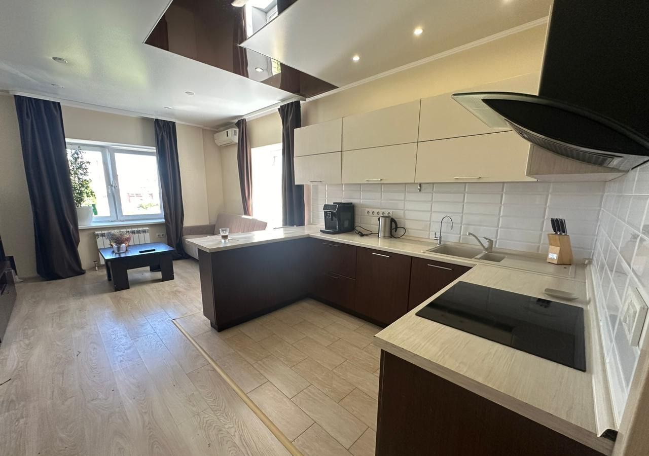 квартира г Тюмень р-н Центральный ул Салтыкова-Щедрина 58/3 фото 1