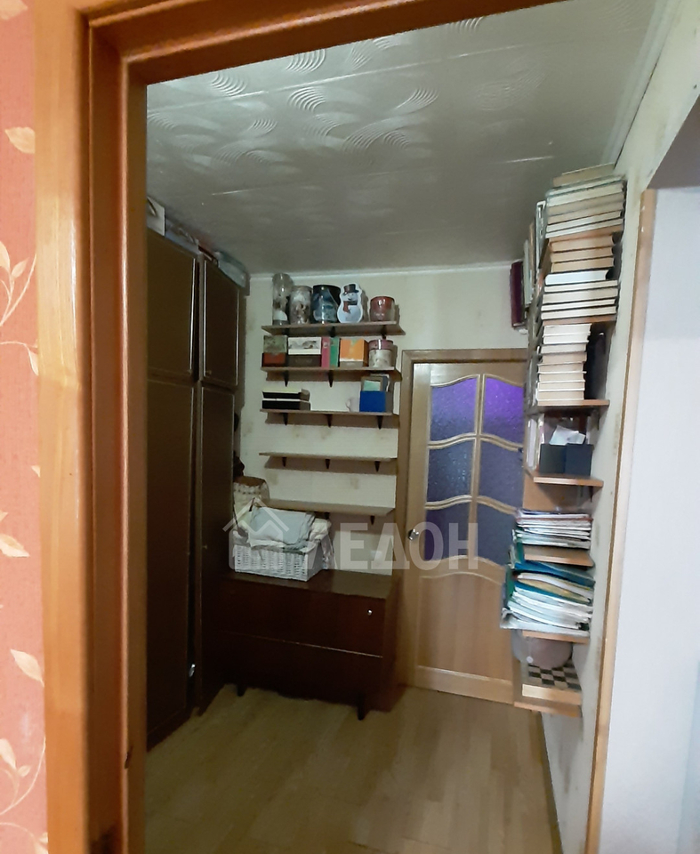 квартира г Омск Городок Нефтяников м-н, 22 Апреля, 10а фото 11