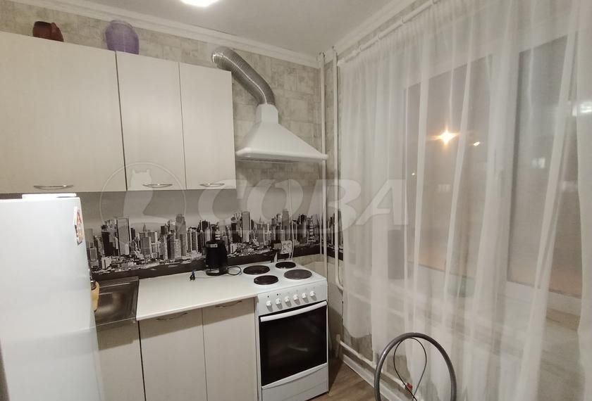 квартира г Тобольск 4-й мкр-н, 9Б фото 1
