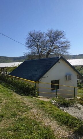 свободного назначения с Орлиное ул Молодежная 2ж/1 р-н Балаклавский Орлиновский муниципальный округ, Крым, г Ялта, Алупка фото
