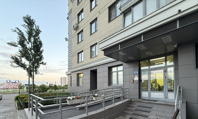 метро Бунинская аллея ул Адмирала Лазарева 63/2 фото