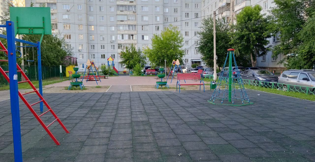 квартира г Красноярск р-н Свердловский ул Судостроительная 175 фото 9