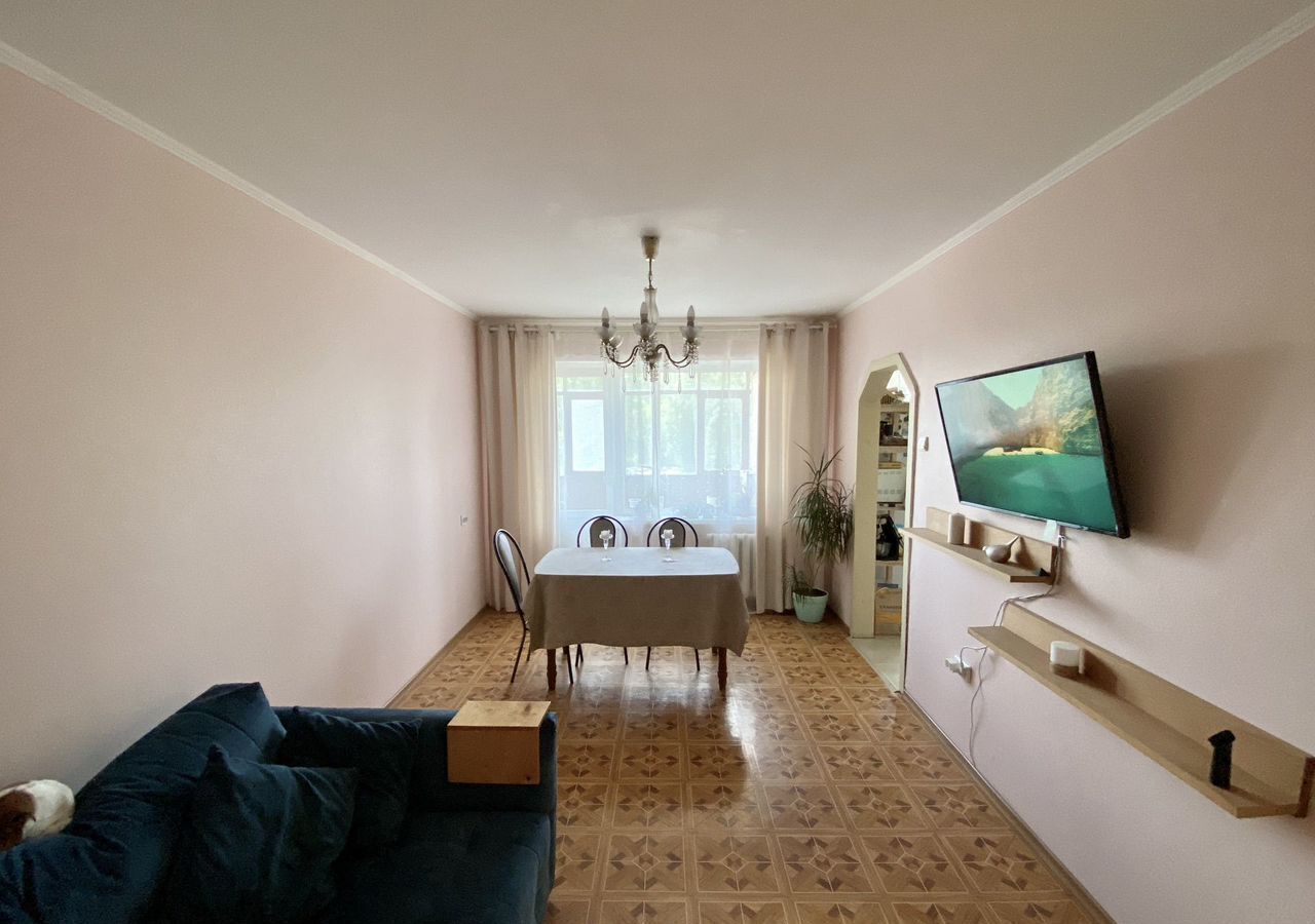 квартира г Тольятти р-н Автозаводский 10-й квартал б-р Луначарского 14 фото 9