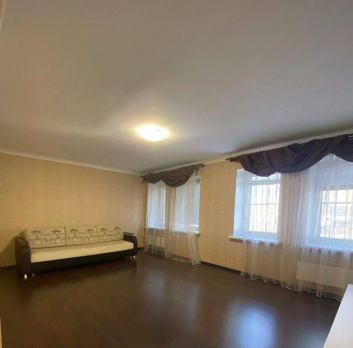 квартира г Тольятти р-н Автозаводский ул Офицерская 8 фото 13