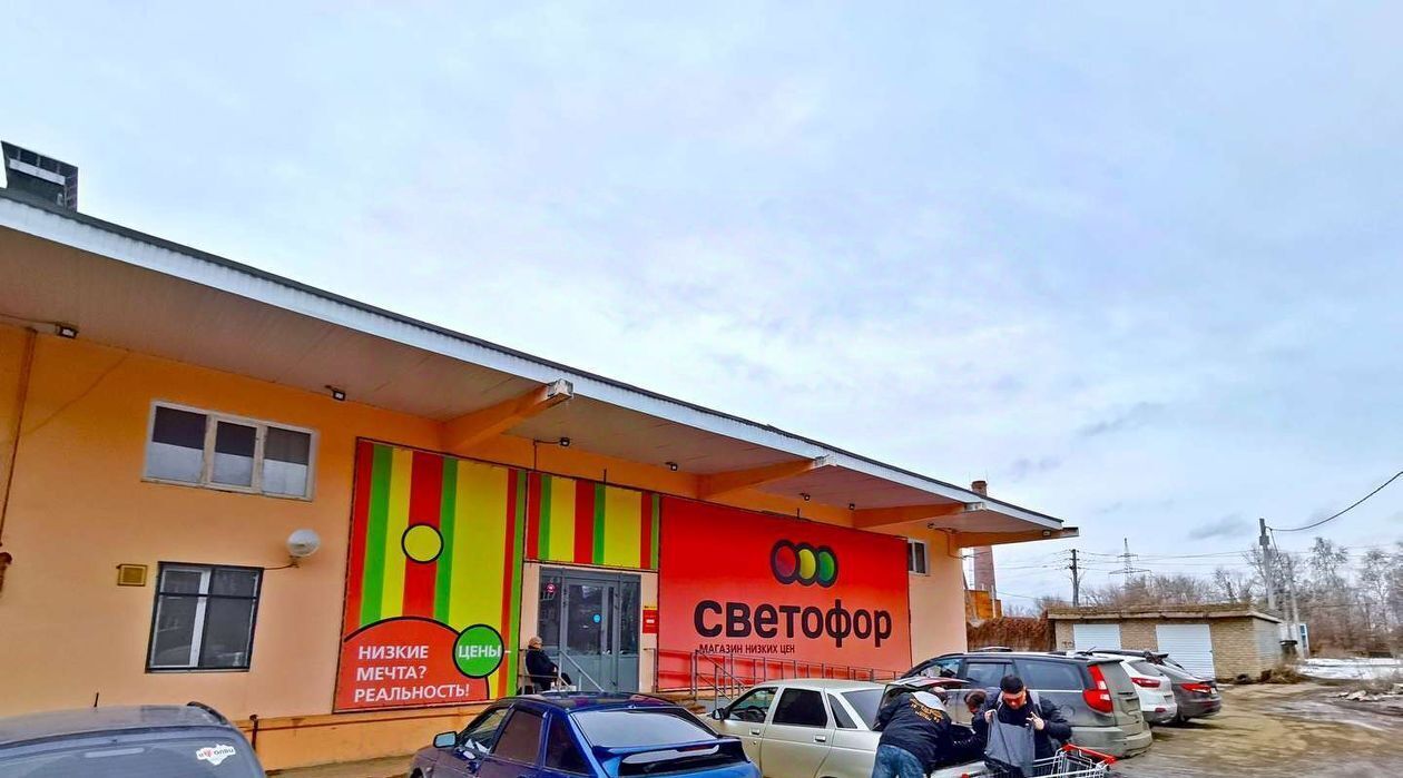 торговое помещение г Кинель ул Маяковского 92б фото 2