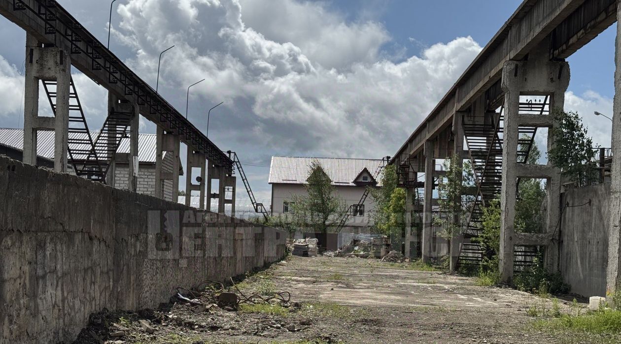 свободного назначения г Смоленск р-н Промышленный ул Смольянинова 15 фото 3