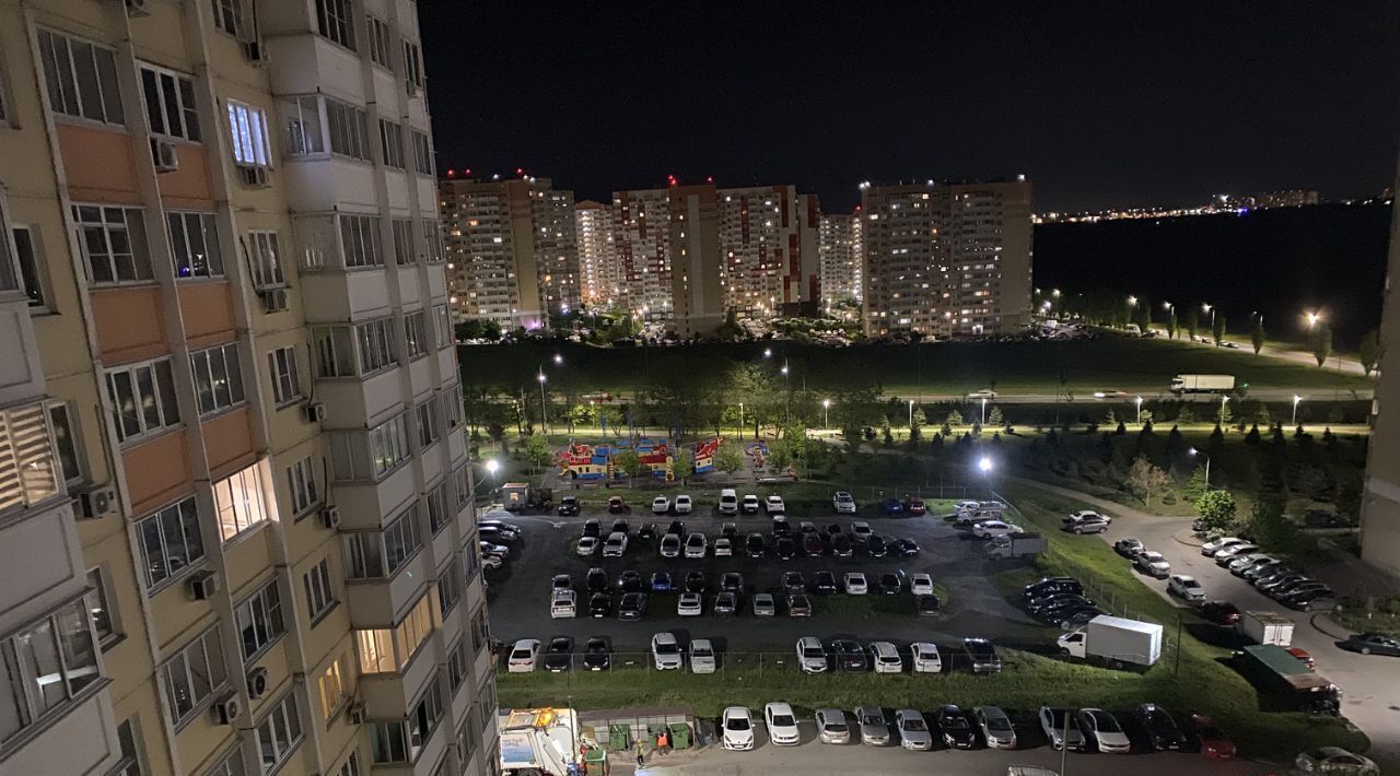 квартира г Ростов-на-Дону р-н Октябрьский ул Петренко 16а фото 1