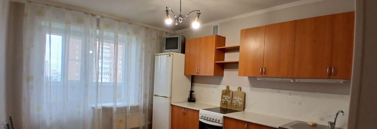 квартира г Тольятти р-н Автозаводский 20 квартал ул Тополиная 9 фото 4