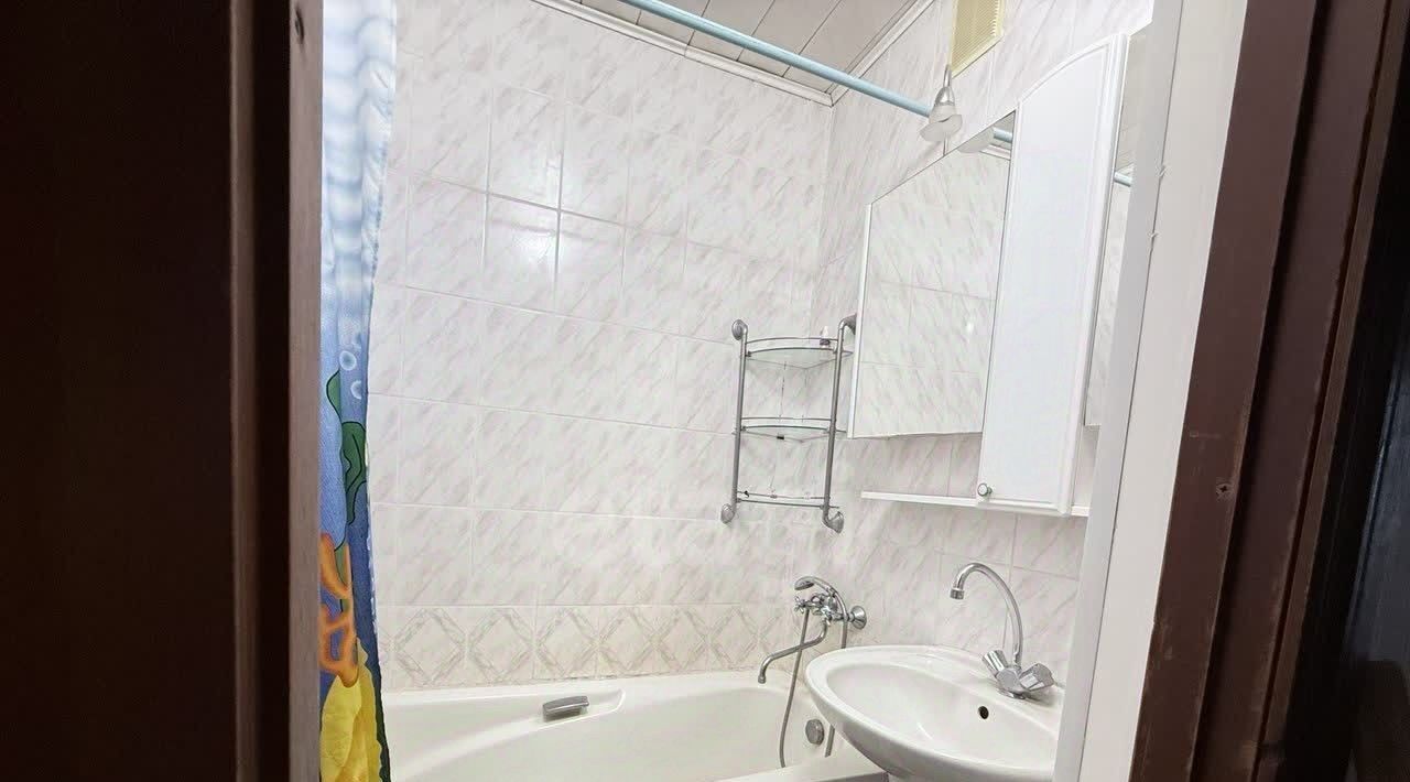 квартира г Сургут ул Югорская 1/1 26-й фото 18
