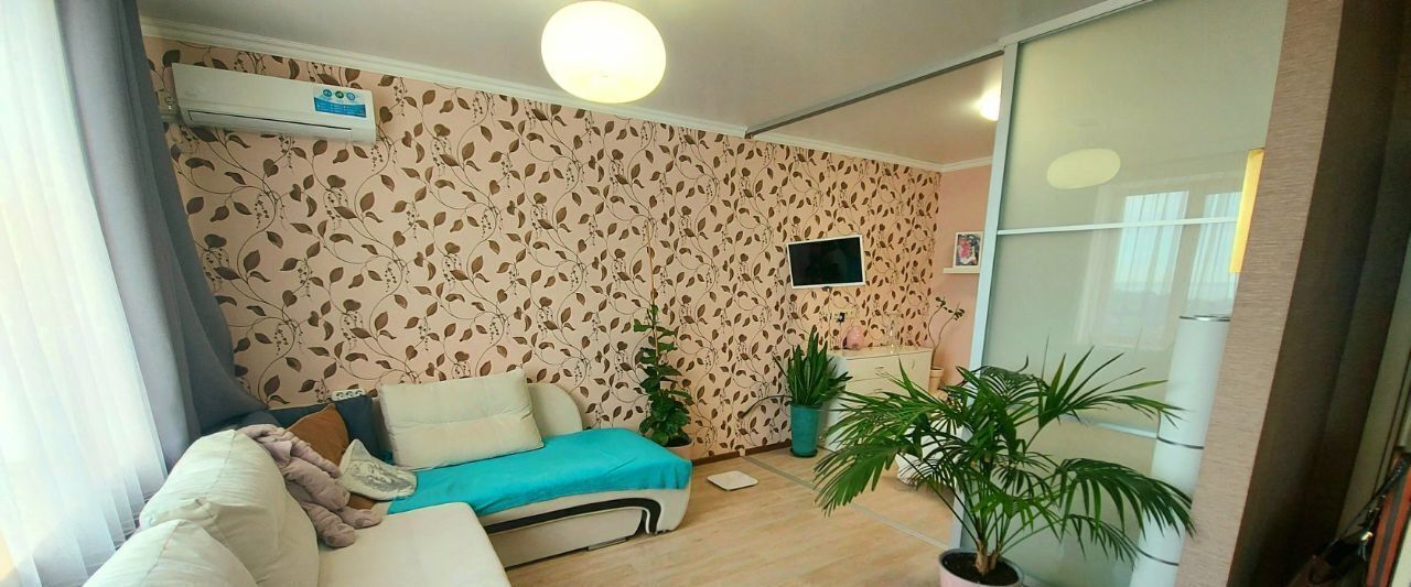 квартира р-н Ейский г Ейск ул Энгельса 21/1 фото 3