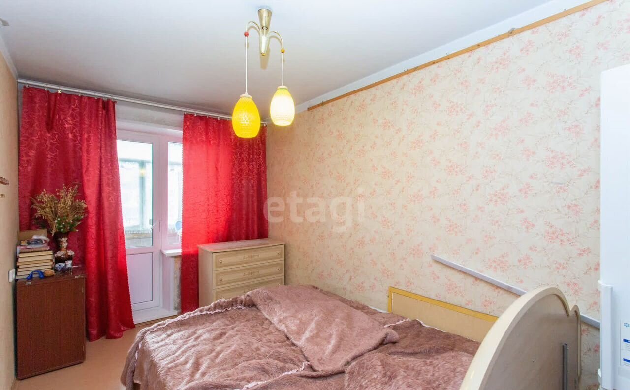 квартира г Тобольск 6-й мкр-н, 10 фото 11