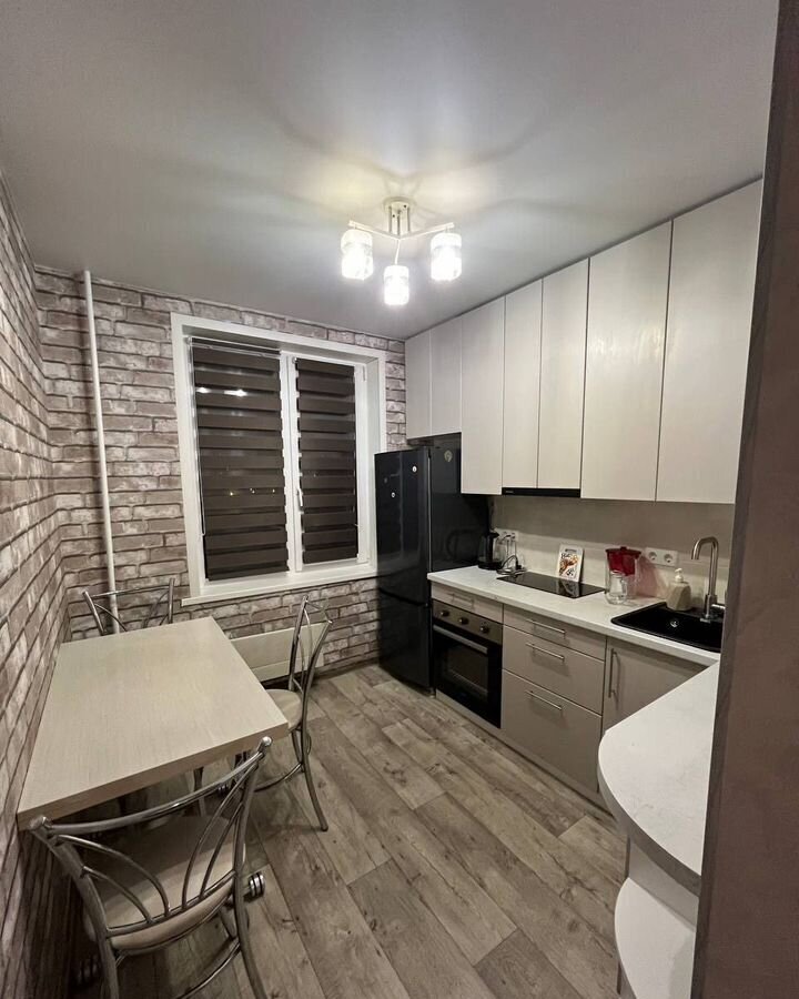 квартира г Тольятти р-н Автозаводский ул Фрунзе 37 фото 3
