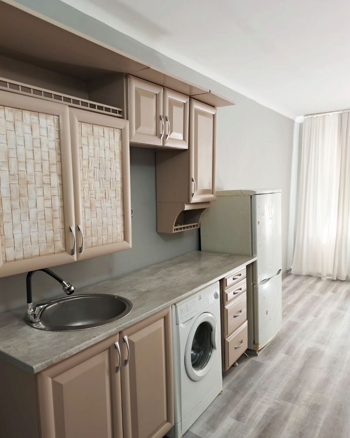 комната г Омск п Чкаловский пр-кт Космический 22 р-н Октябрьский фото 3