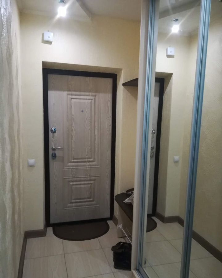квартира г Тольятти р-н Автозаводский ул Фрунзе 8в фото 1