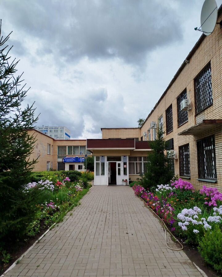 торговое помещение г Набережные Челны р-н Автозаводский ул Шамиля Усманова 122 фото 2