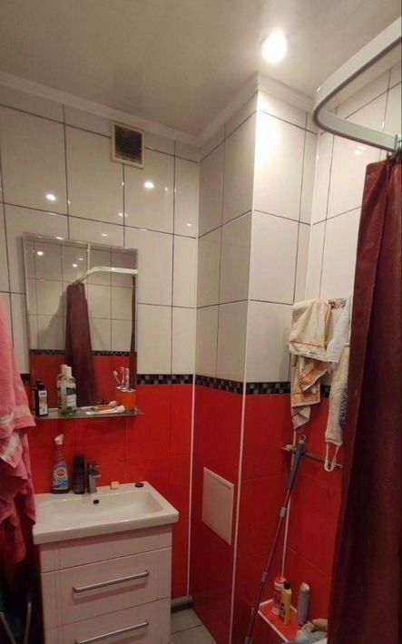 квартира г Омск р-н Кировский ул Степанца 3 фото 10