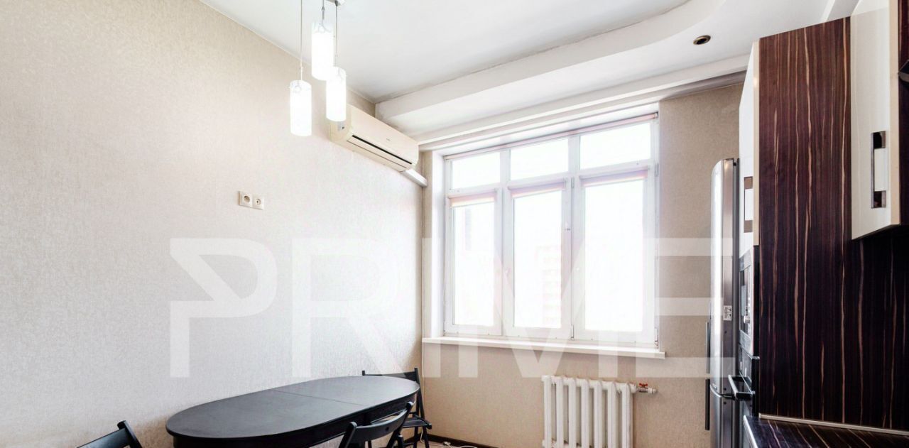 квартира г Омск р-н Центральный ул Маршала Жукова 107 фото 15