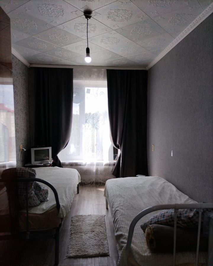квартира г Тобольск 6-й мкр-н, 28А фото 2