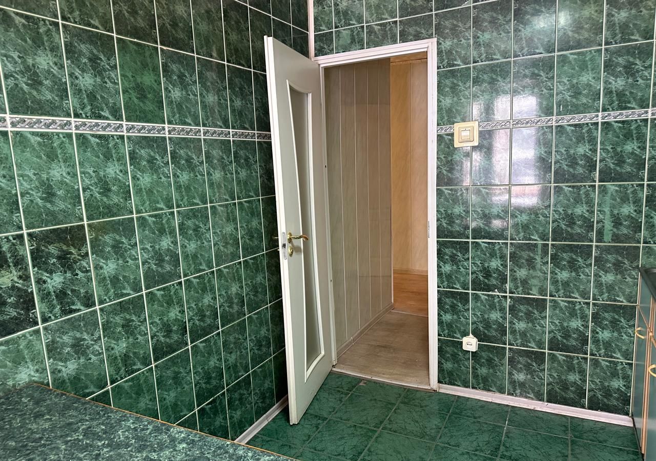 квартира г Воронеж р-н Железнодорожный ул Артамонова 8а фото 3