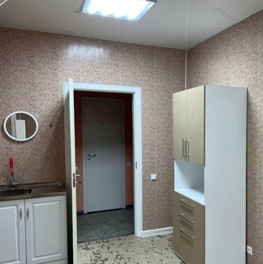 свободного назначения г Мончегорск пр-кт Кирова 19к/2 фото 9