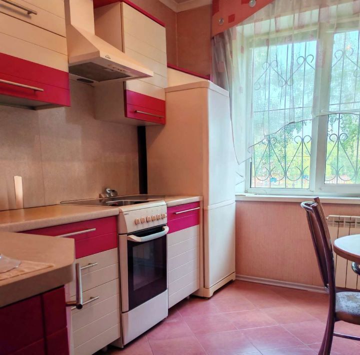 квартира г Тольятти р-н Центральный ул Мира 111 фото 3