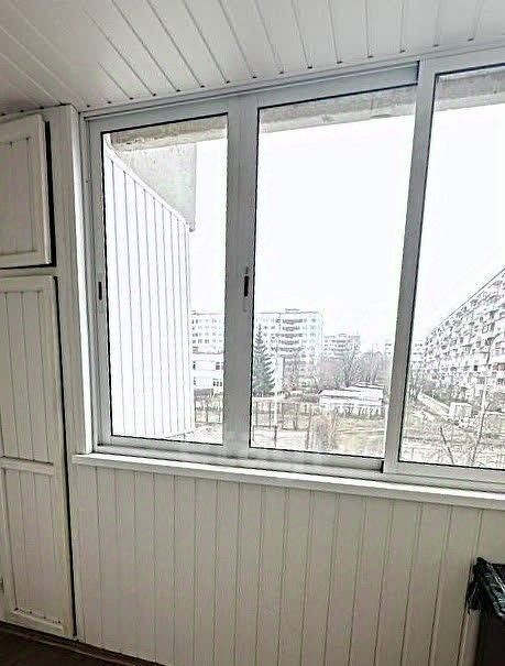 квартира г Тольятти р-н Автозаводский ул Автостроителей 25 фото 11