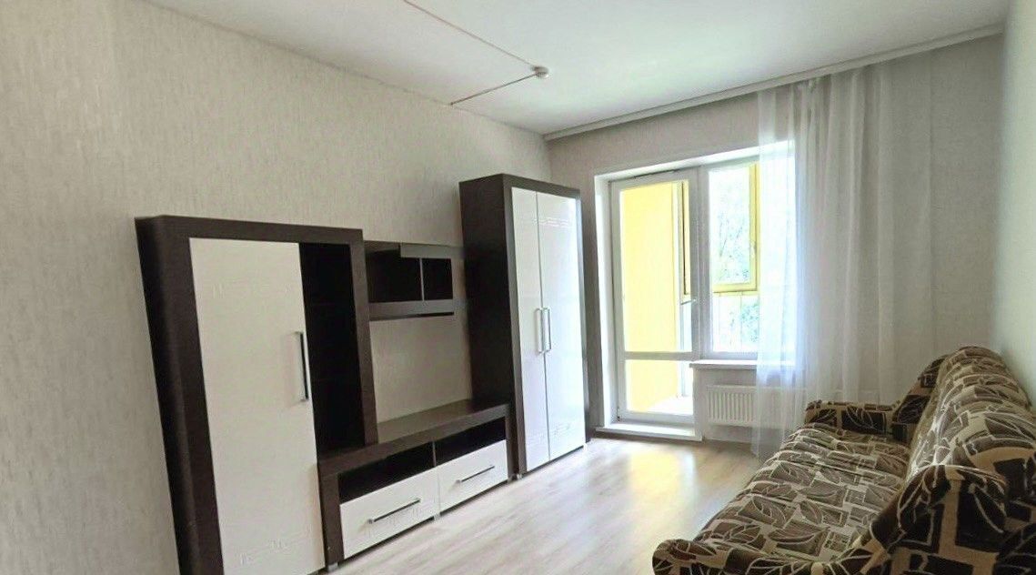 квартира г Пермь р-н Свердловский ул Революции 48а фото 1