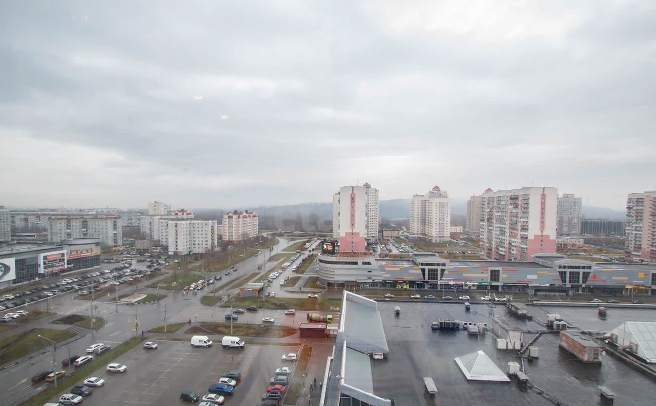 квартира г Новокузнецк р-н Центральный Кемеровская обл. - Кузбасс, пр-т Н. С. Ермакова, 11 фото 25