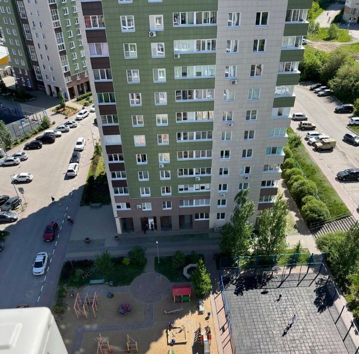 квартира г Омск р-н Кировский б-р М.М.Кузьмина 21 фото 22