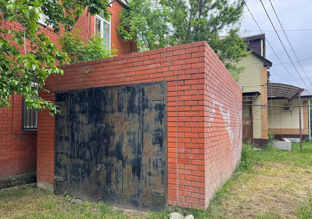 гараж г Кизилюрт ул. Гамзата Цадаса, 63 фото 1