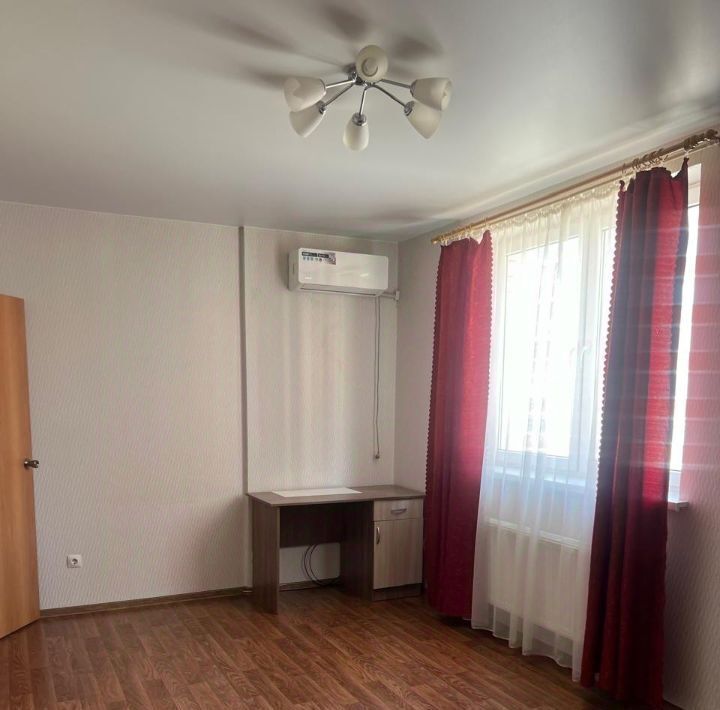 квартира г Краснодар р-н Прикубанский ул им. Цезаря Куникова 24к/2 фото 21