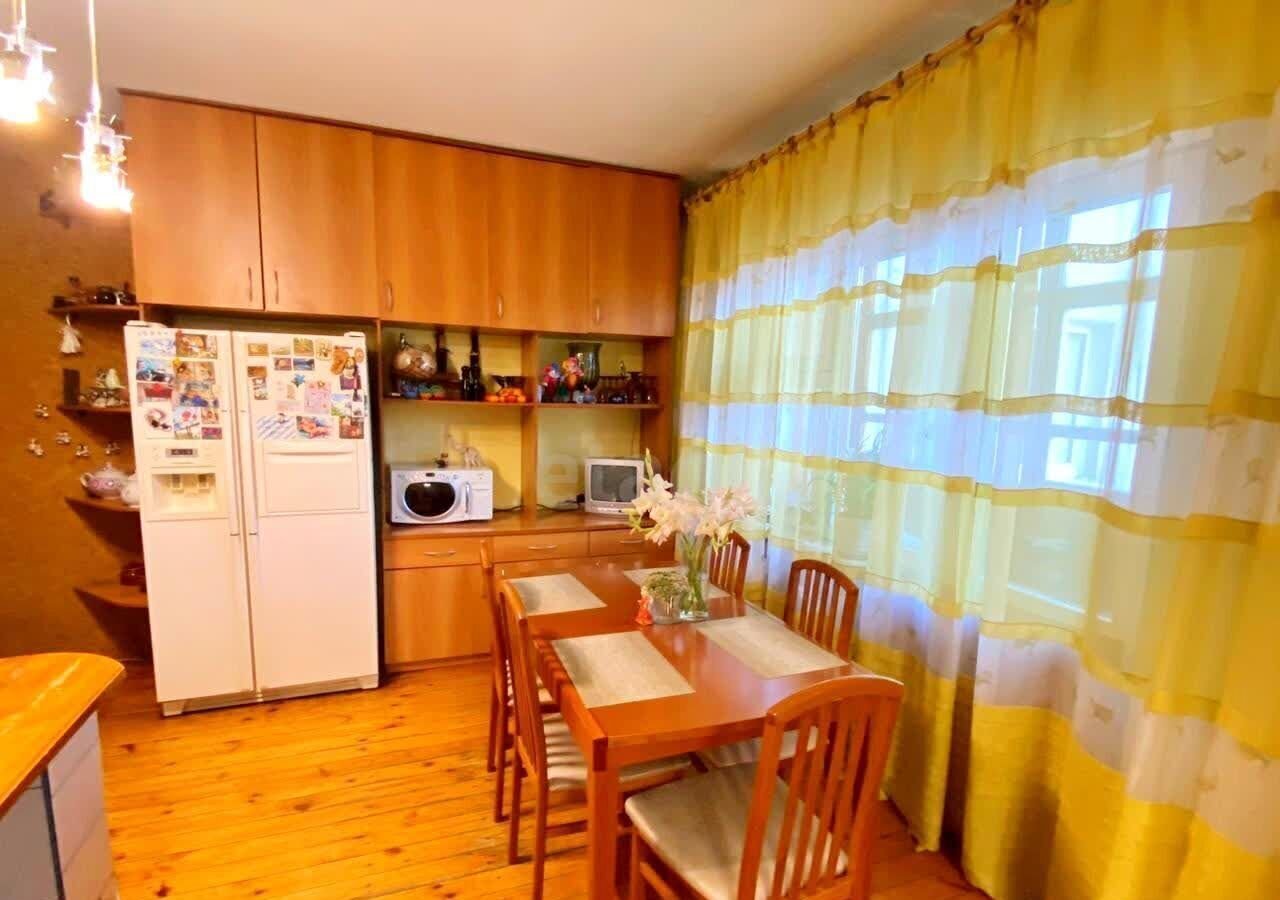 квартира г Новокузнецк р-н Центральный ул Кирова 111 фото 5
