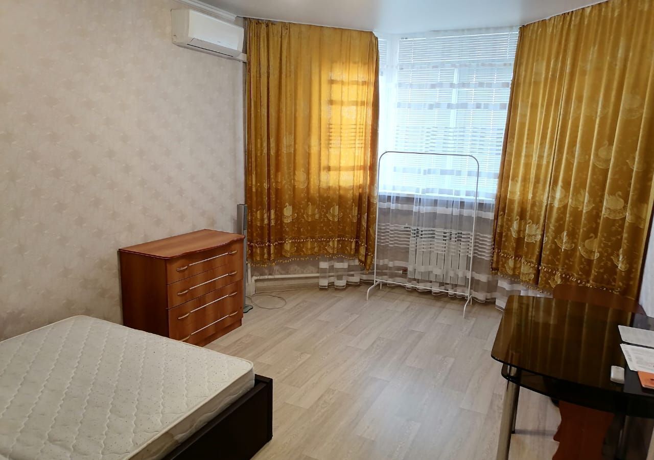 квартира г Оренбург р-н Дзержинский ул Дорофеева 5 фото 1