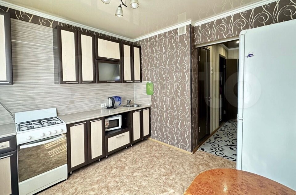квартира р-н Нижнекамский г Нижнекамск ул Рифката Гайнуллина 10 фото 1