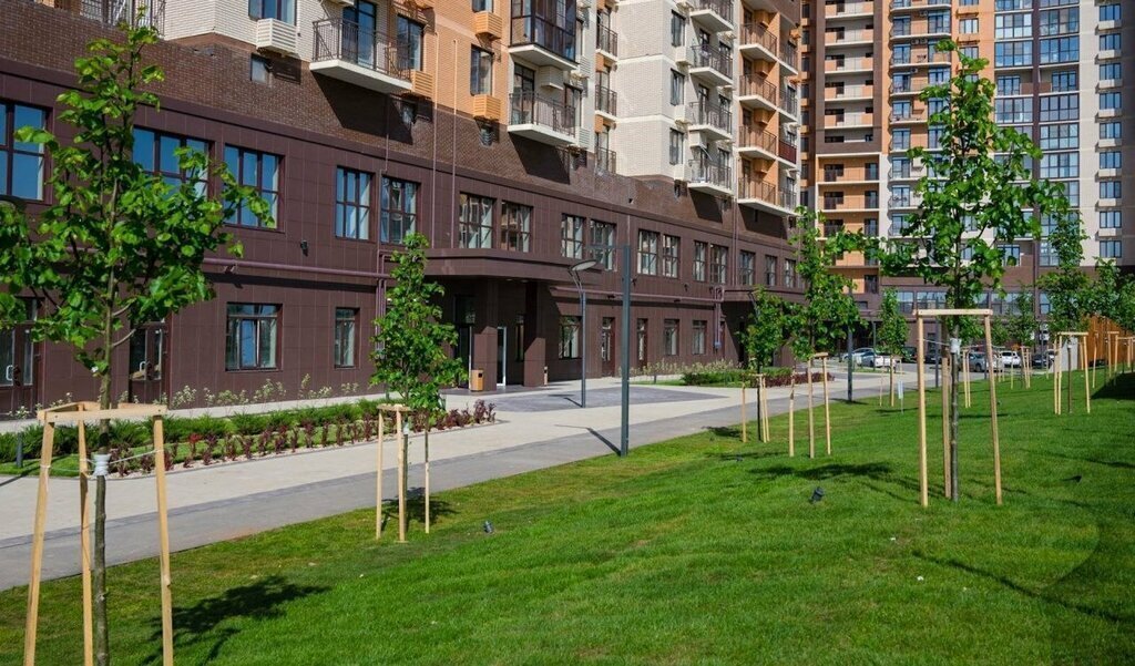 квартира г Астрахань р-н Кировский ЖК «Сердце Каспия» улица Набережная Приволжского Затона, 20В фото 2