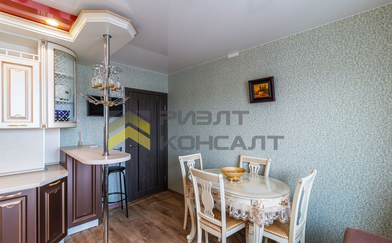 квартира г Омск р-н Центральный ул 21-я Амурская 75 фото 3
