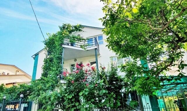 комната ул Краснозелёных 38 фото