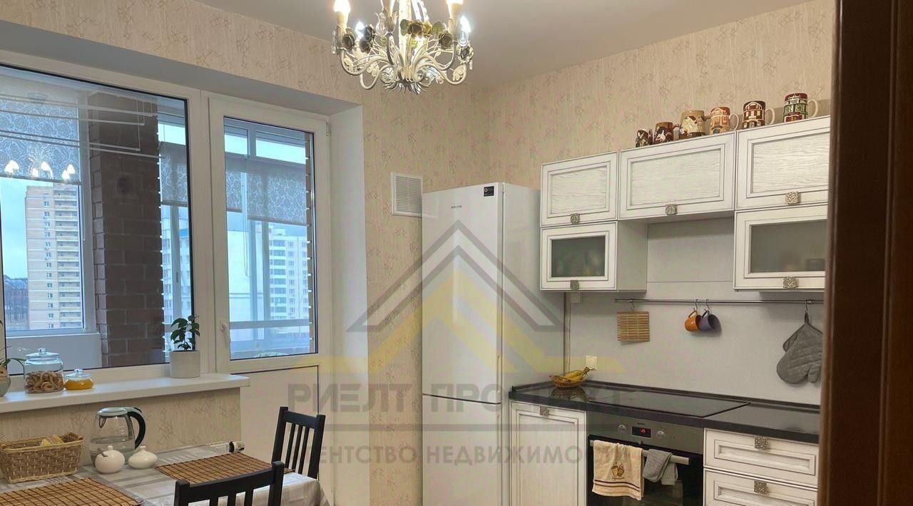квартира г Старый Оскол Степной микрорайон 23 фото 3