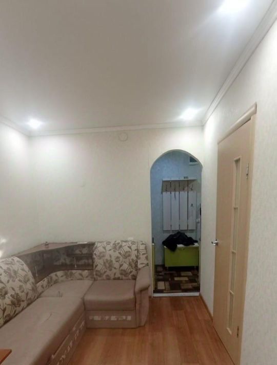 квартира г Оренбург р-н Дзержинский ул Братская 8/3к 1 фото 3