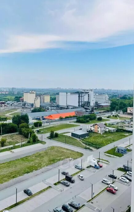 квартира г Тюмень ул Полевая 117к/1 фото 1