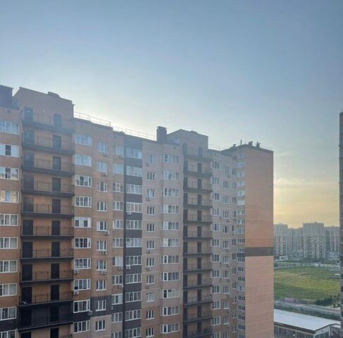 р-н Прикубанский дом 12/2 микрорайон «Губернский» фото