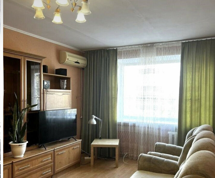 квартира р-н Ейский г Ейск ул Коммунистическая 20/13 фото 1