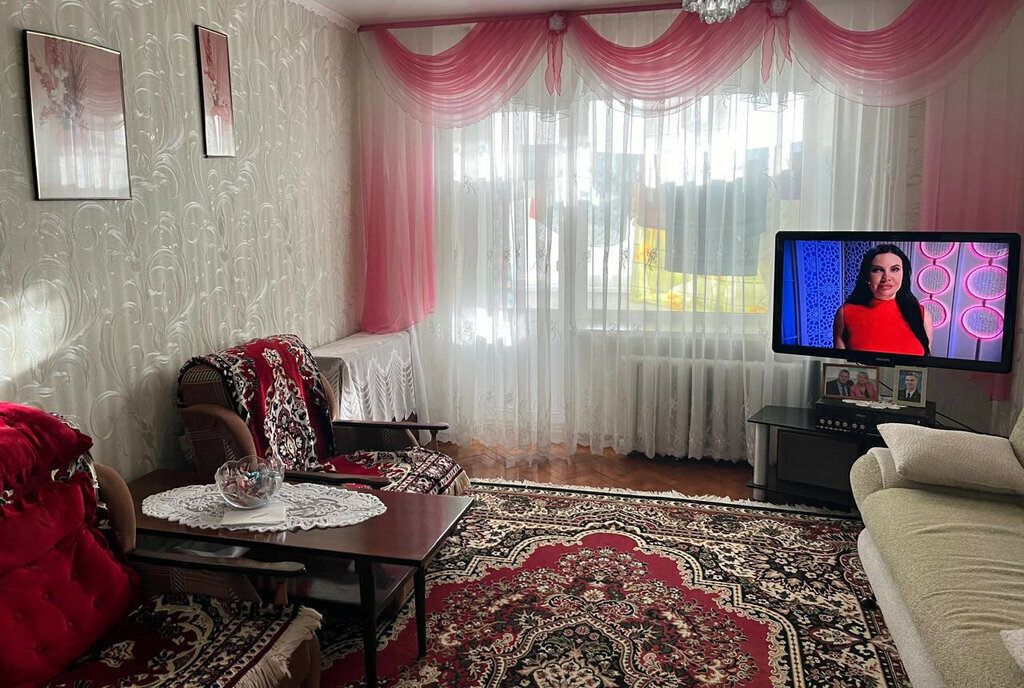 квартира р-н Ейский г Ейск ул Пионерская 12/1 фото 1