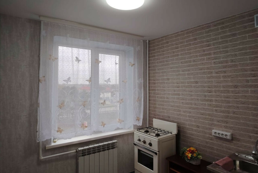 квартира р-н Ейский г Ейск ул Коммунистическая 49/8 фото 1