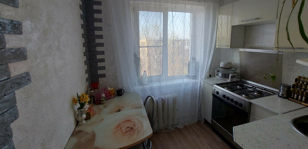 квартира р-н Ейский г Ейск ул Коммунистическая 49/3 фото 2