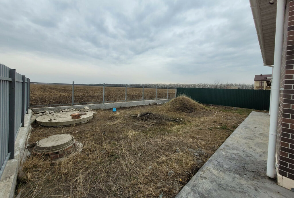 дом р-н Ейский г Ейск ул Ромашковая фото 4