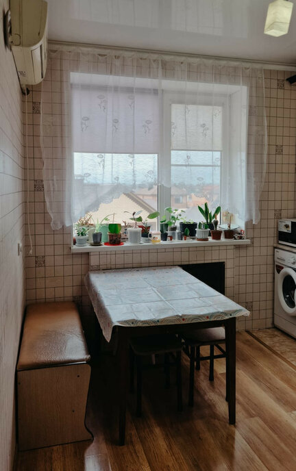 квартира р-н Ейский г Ейск ул Красная 76/2 фото 2