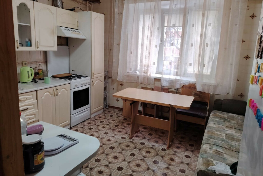 квартира р-н Ейский г Ейск ул Красная 57/2 фото 2