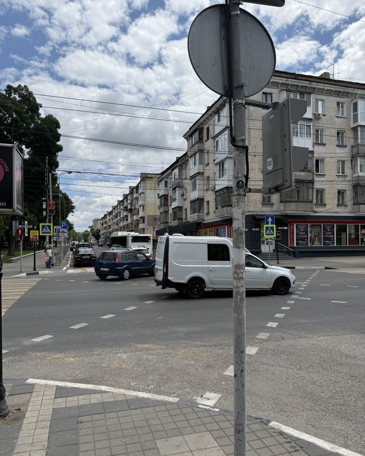 свободного назначения г Симферополь пр-кт Кирова 18/3 фото 6