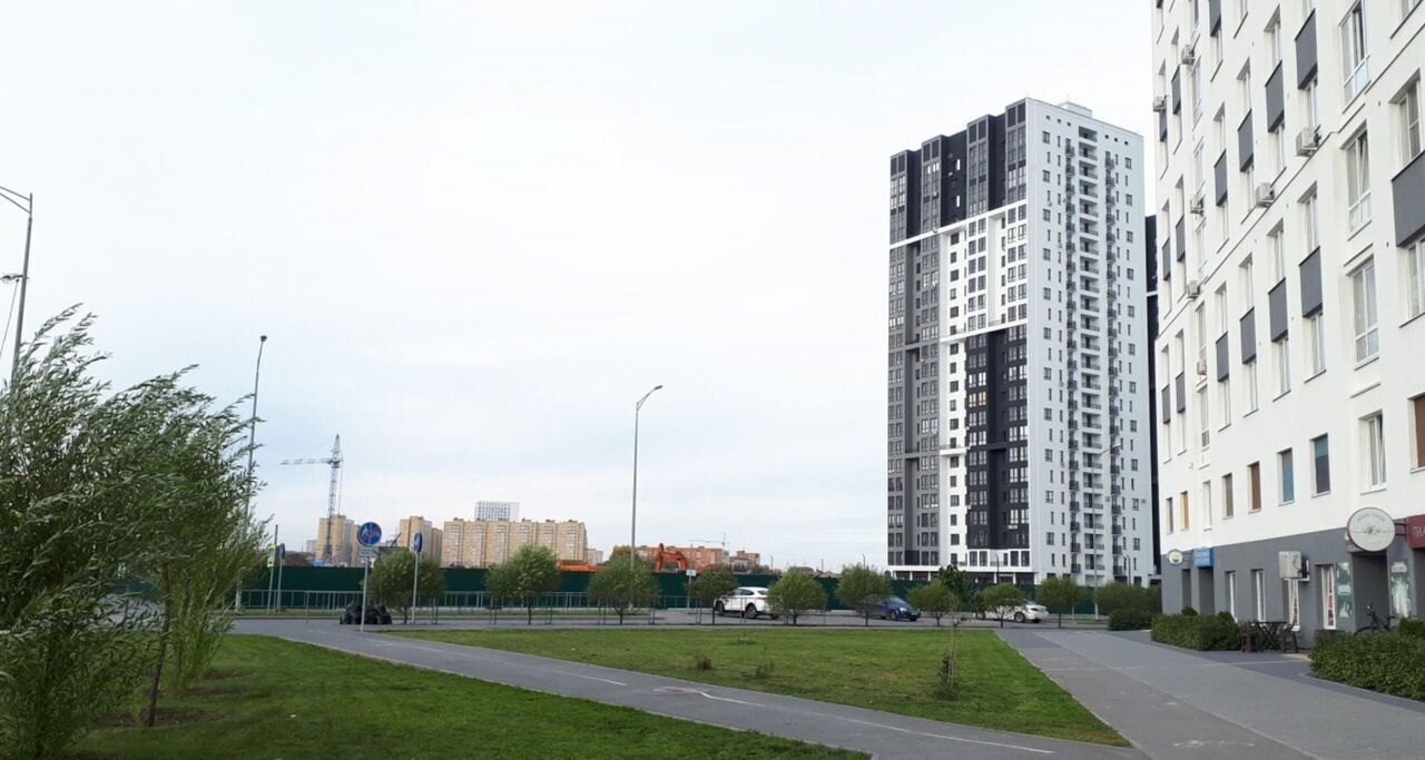 квартира г Тюмень р-н Калининский ул Фармана Салманова 17 фото 18